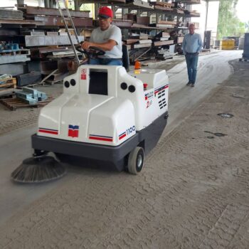 Alternative view of Industrijski pometalno sesalni stroj Dulevo 1100